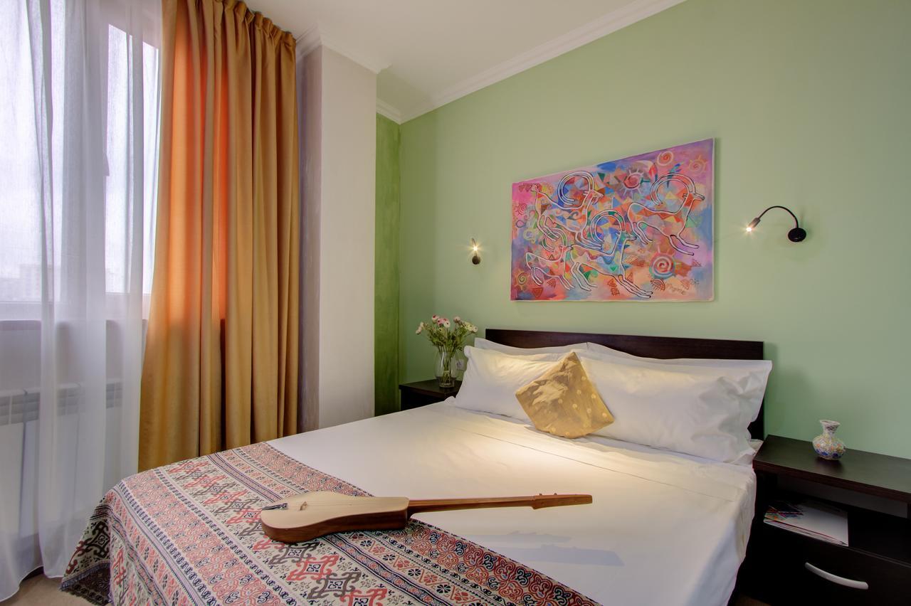 Olive Hotel Biskek Kültér fotó