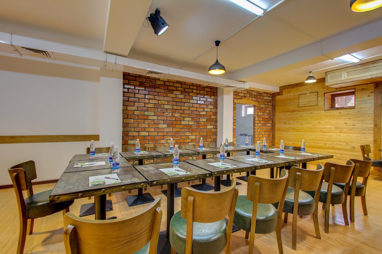 Olive Hotel Biskek Kültér fotó
