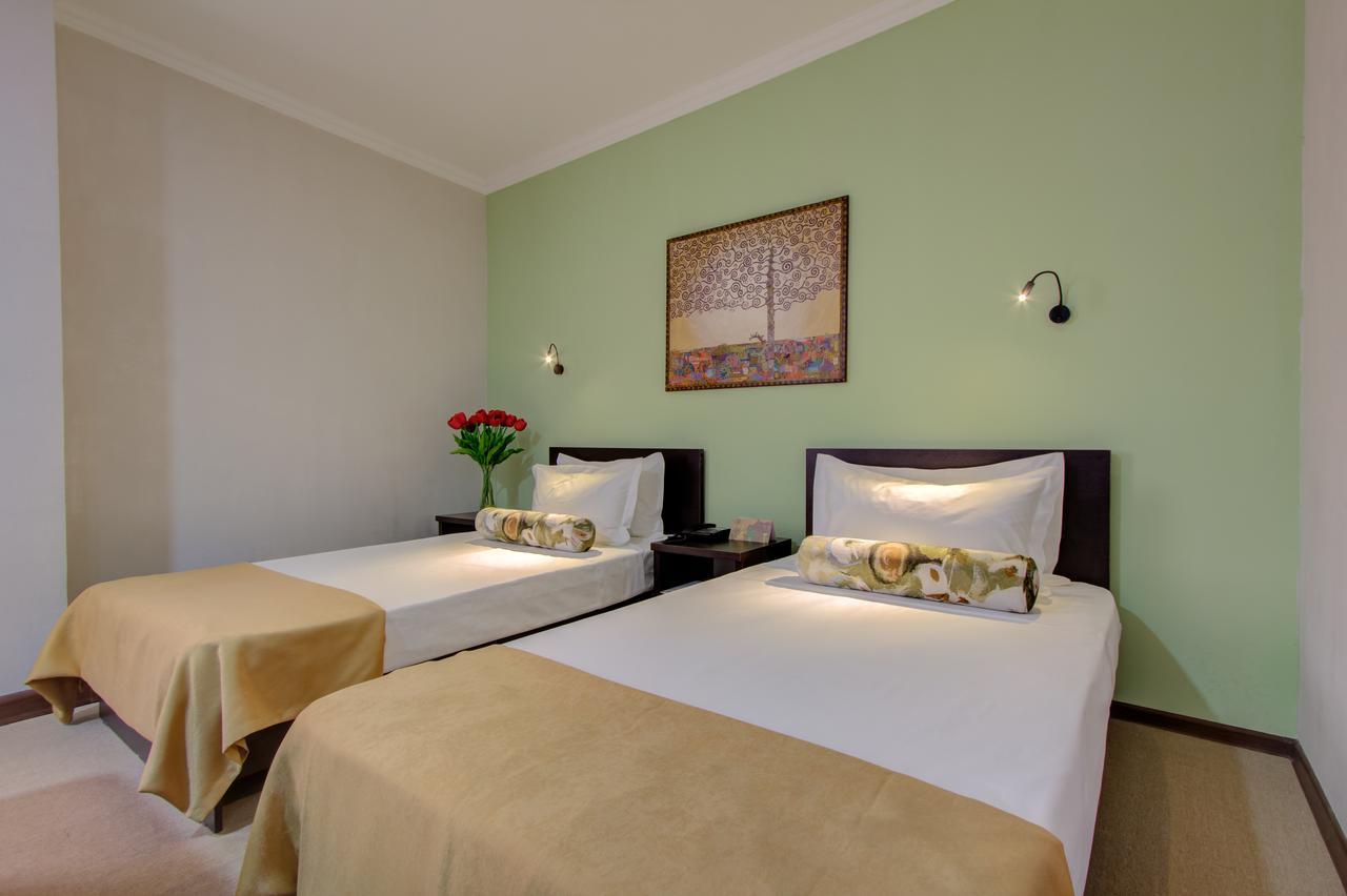 Olive Hotel Biskek Kültér fotó